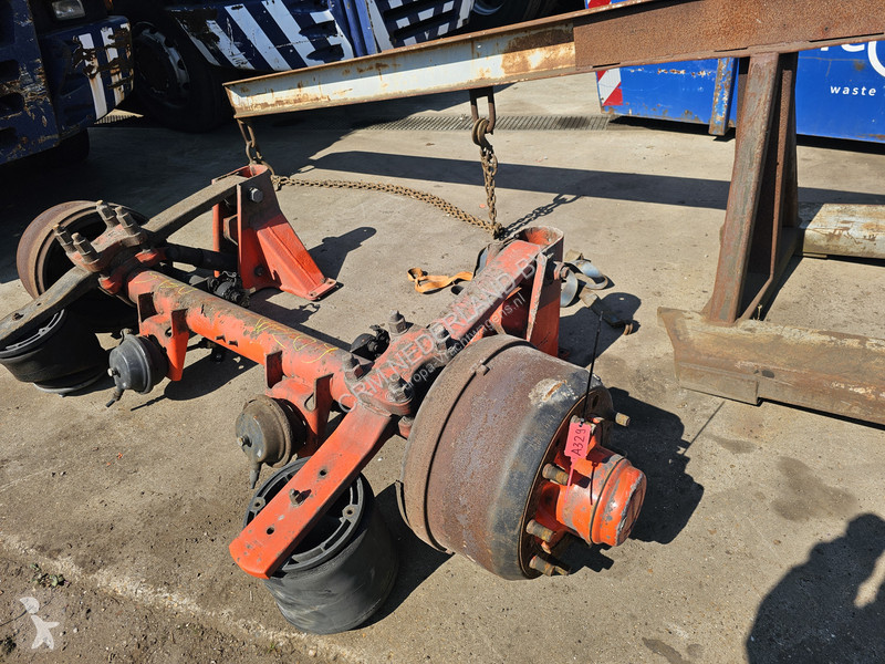 قطع غيار الآليات الثقيلة SMB TRAILER AXLE...