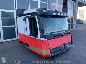 Кабина Mercedes
