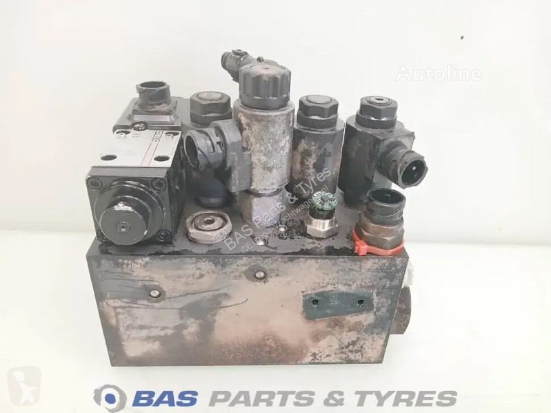 قطع غيار الآليات الثقيلة TRW Control valve DAF