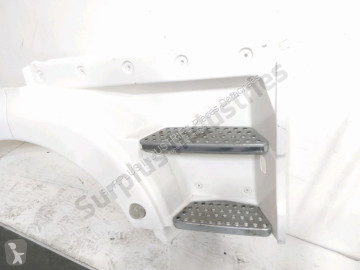Estribo / escalera MAN