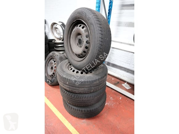 Vrachtwagenonderdelen  195/65 R15