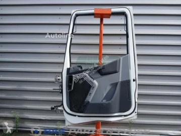 Renault T-Serie Right