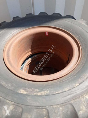 Pneus Pirelli