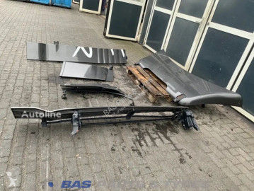 MAN front wing