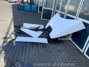 Mercedes front wing