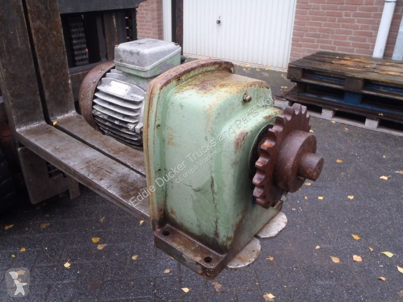 Náhradní díly pro kamiony  G44-112M4 ELEKTROMOTOR