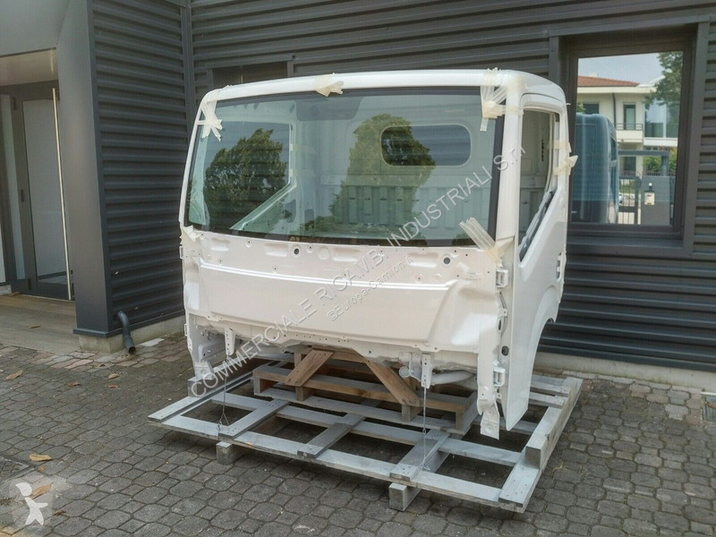 قطع غيار الآليات الثقيلة Renault MAXITY 2007 ->