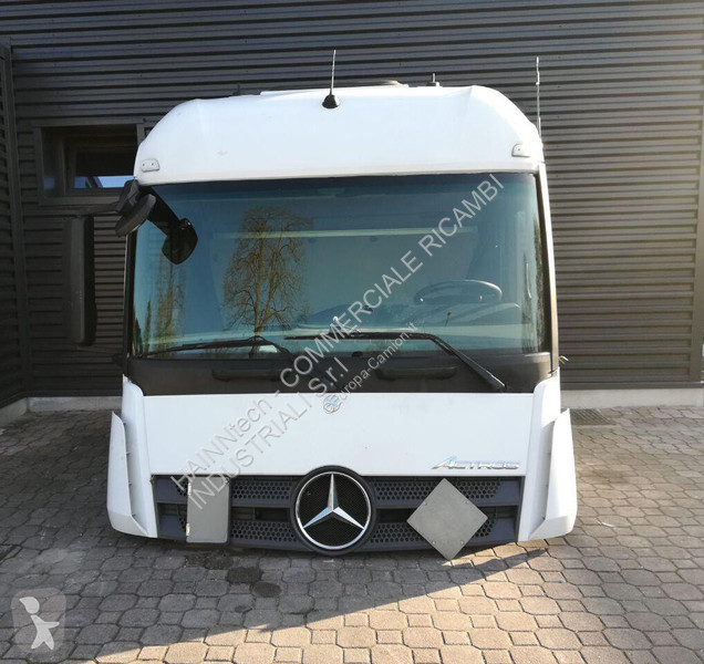 Pezzi di ricambio per mezzi pesanti Mercedes...