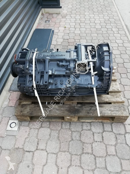 قطع غيار الآليات الثقيلة Mercedes G230-16