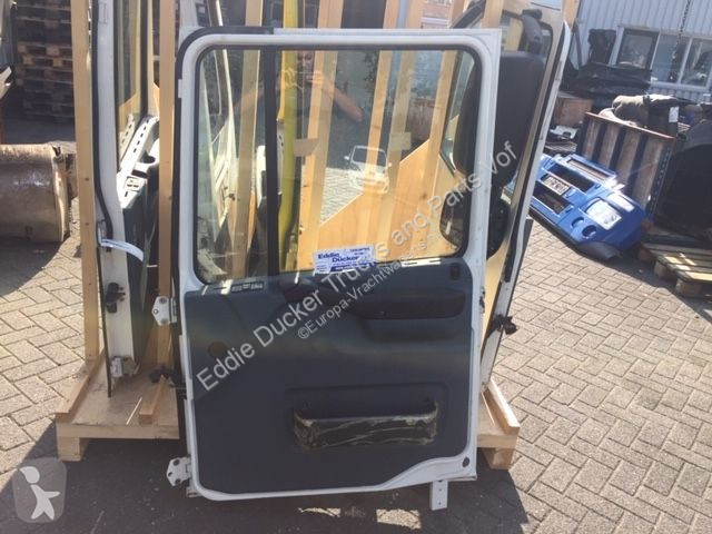 Reservdelar lastbilar DAF 1676219 RECHTER PORTIER