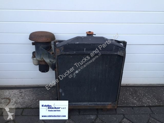 Vrachtwagenonderdelen  RADIATEUR 69X82 CM