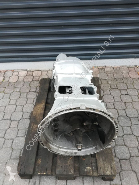 قطع غيار الآليات الثقيلة Volvo FH  VT2514B...