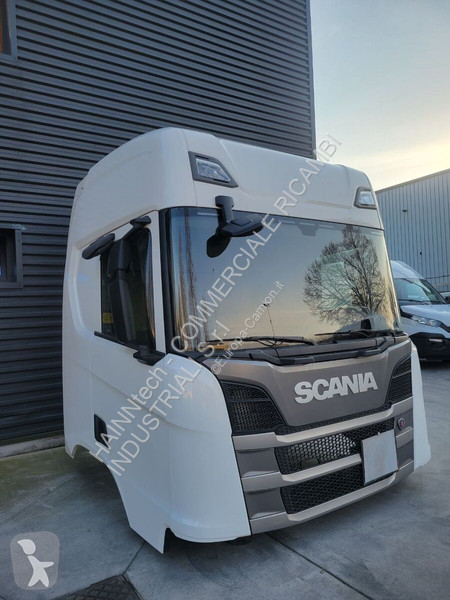 قطع غيار الآليات الثقيلة Scania CR 20 HIGHINE...