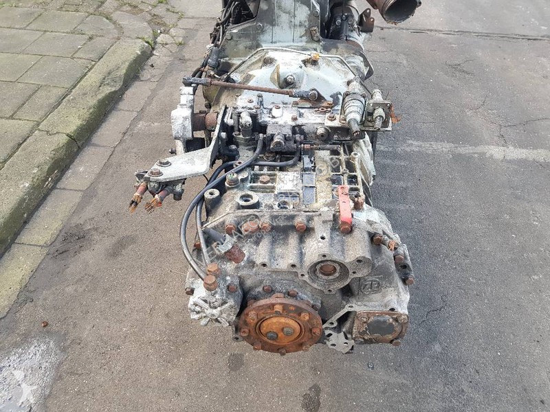 قطع غيار الآليات الثقيلة ZF 6S150 C
