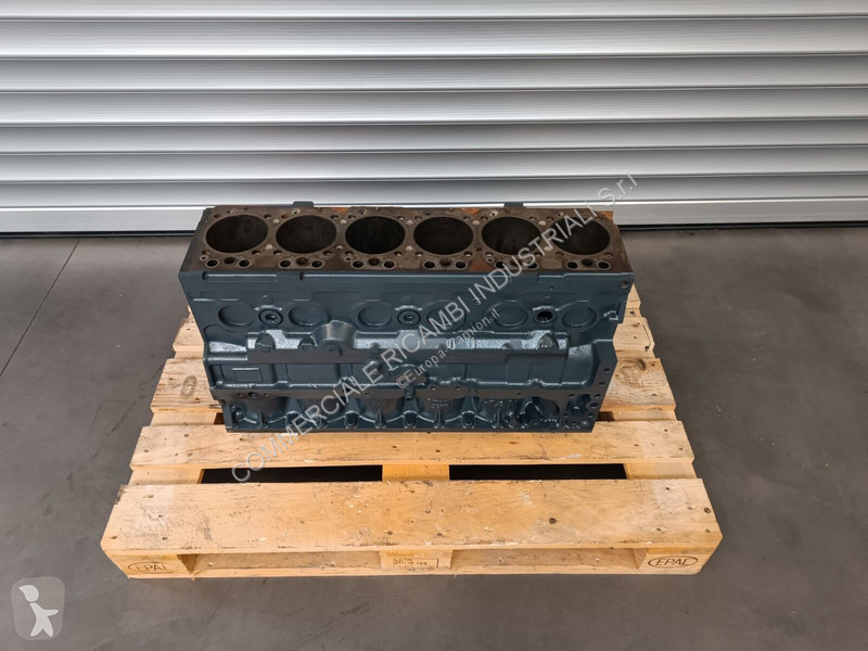 قطع غيار الآليات الثقيلة MAN TGM