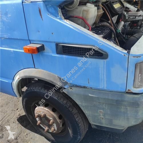 Vrachtwagenonderdelen Iveco Garde-boue pour...