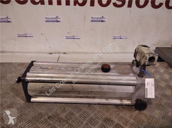 Reservdelar lastbilar Iveco Pompe de levage de...
