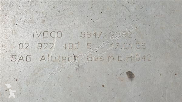 Náhradní díly pro kamiony Iveco Réservoir de...