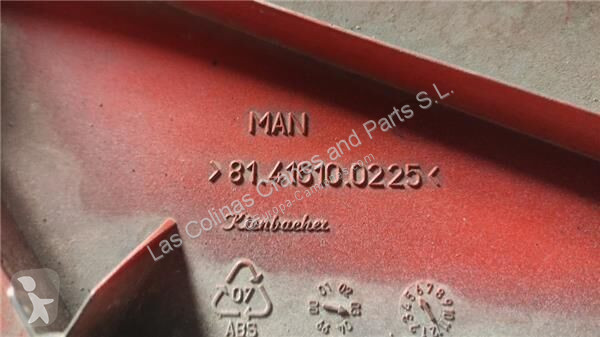 Reservdelar lastbilar MAN Pare-chocs pour...