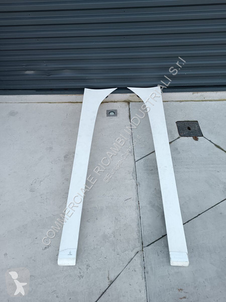 قطع غيار الآليات الثقيلة Scania