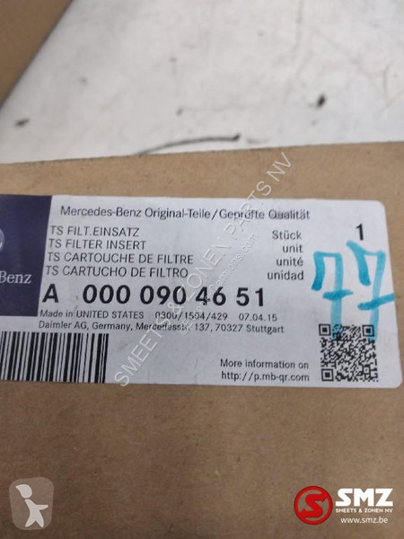 Náhradní díly pro kamiony Mercedes...