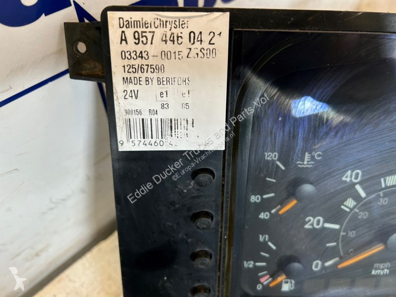Teherautó-alkatrészek Mercedes A 957446021...