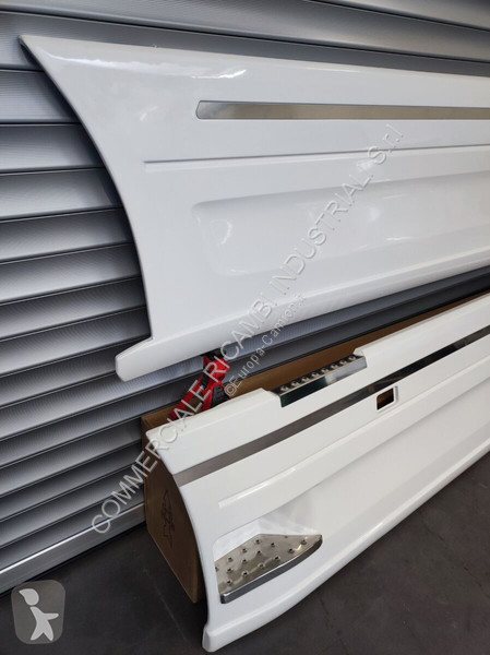 قطع غيار الآليات الثقيلة Scania FAIRINS /...