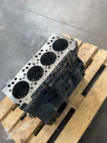 قطع غيار الآليات الثقيلة MAN TGM -  E4