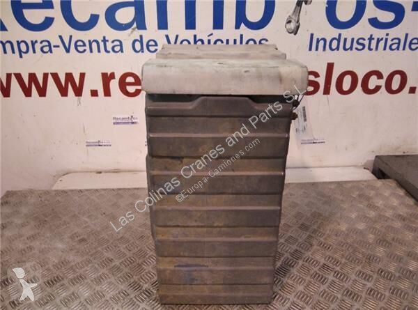 Reservdelar lastbilar Boîtier de batterie...