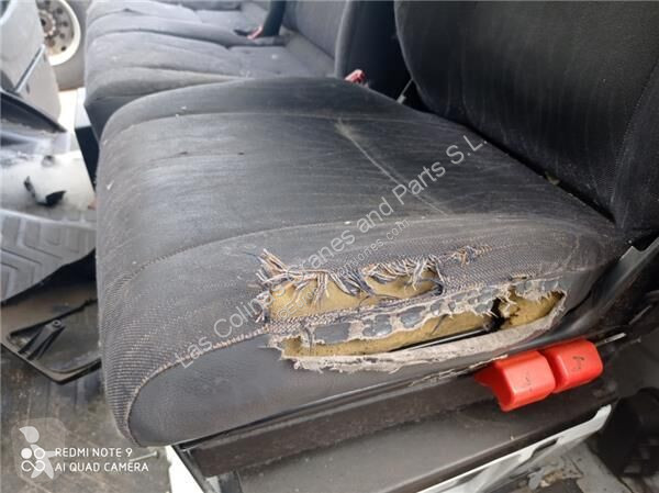 Náhradní díly pro kamiony Siège Asiento...