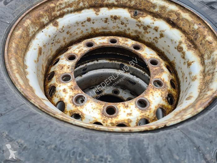 Náhradní díly pro kamiony trailer tire 385/65...