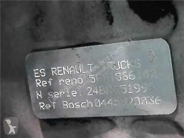 Vrachtwagenonderdelen Renault Pompe à carburant...