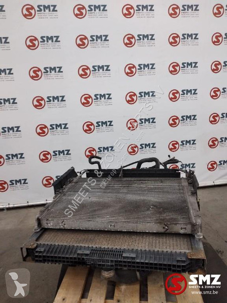 Ricambio per autocarri Mercedes Occ radiator +...