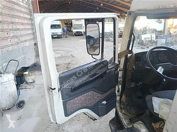 Pièces poids lourds Nissan Porte Puerta...