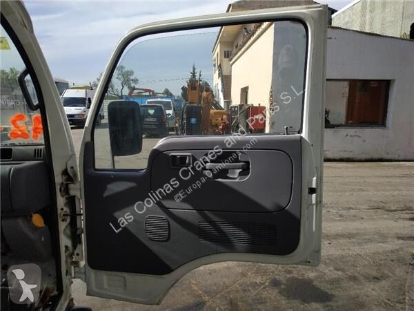 Náhradní díly pro kamiony Nissan Porte Puerta...