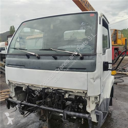 Piese camioane Nissan Cabine pour camion E 90.32