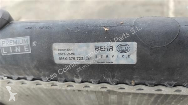 Pièces poids lourds Nissan Radiateur de...
