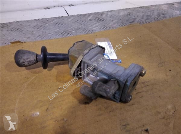 Pièces poids lourds Ford Robinet de frein à...