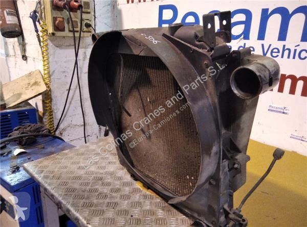 Pièces poids lourds Nissan Radiateur de...