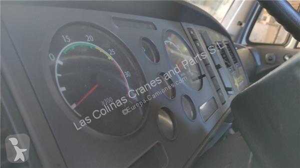 Peças pesados Nissan Tableau de bord pour...