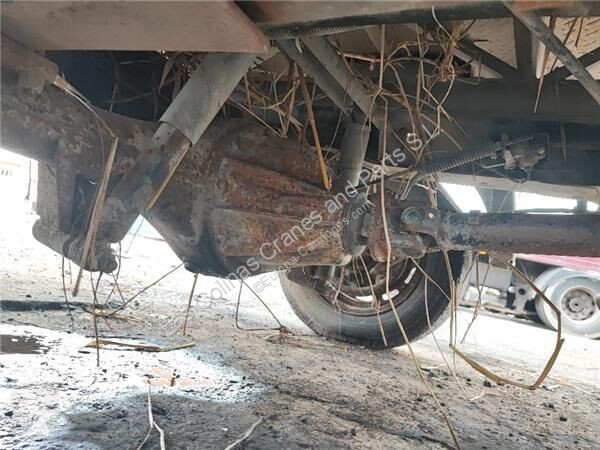 Piese camioane Nissan Différentiel pour camion...
