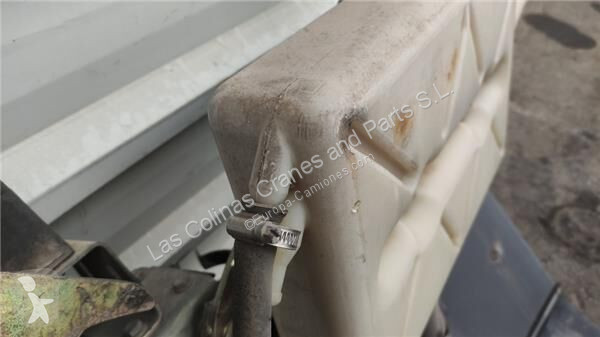 Pièces poids lourds Nissan Réservoir...