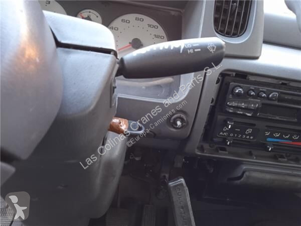 Piese camioane Nissan Commutateur de colonne de...