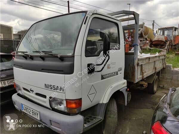 Pièces poids lourds Nissan Filtre à carburant...