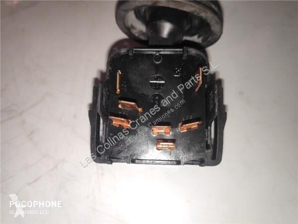 Pièces poids lourds Nissan Commutateur de...