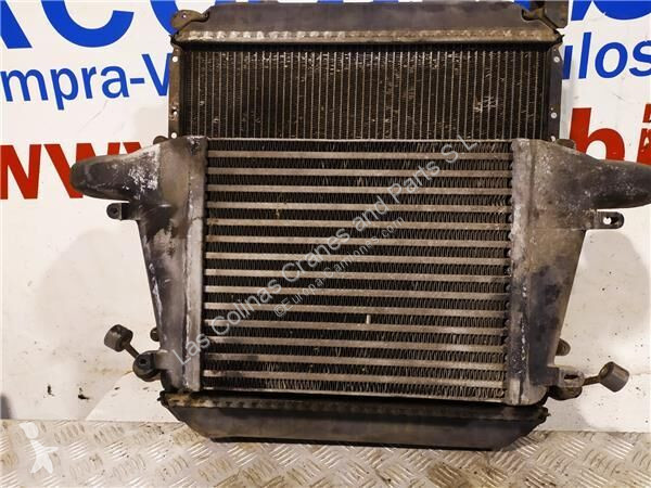 Pièces poids lourds Nissan Radiateur de...