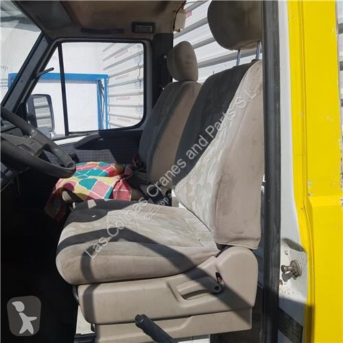 Náhradní díly pro kamiony Siège Asiento...