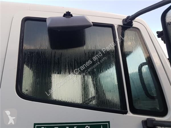Pièces poids lourds Nissan Vitre latérale Luna...
