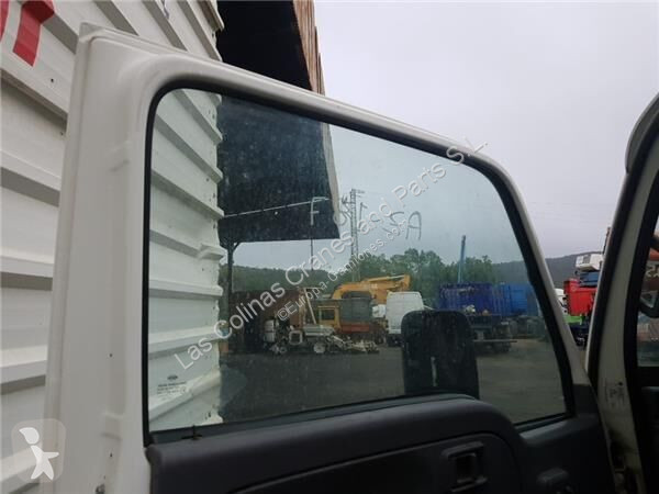 Pièces poids lourds Nissan Vitre latérale Luna...