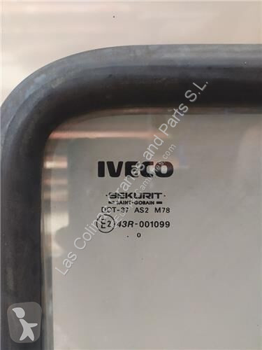 Náhradní díly pro kamiony Iveco Vitre latérale...
